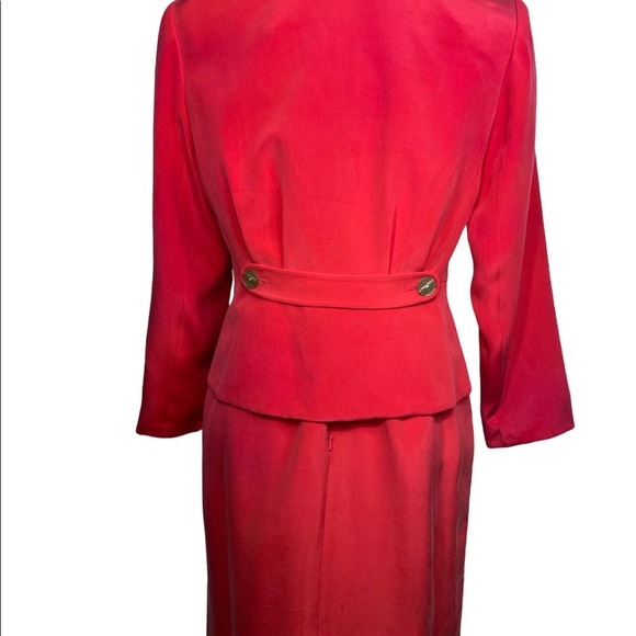 Red Silk Suit Morgan Taylor 8 - Picture 9 of 14